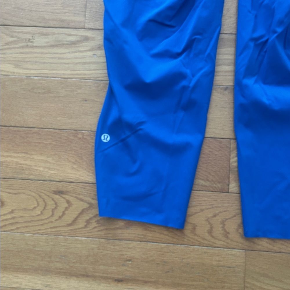 Lululemon Blue Base Pace HR Tight Cropped Crop Length 23” Women's Size 14 Royal - Picture 10 of 11